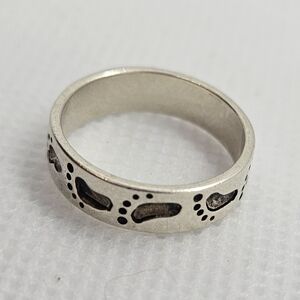 Sterling Silver Footbrint Band Ring Sz 5.75